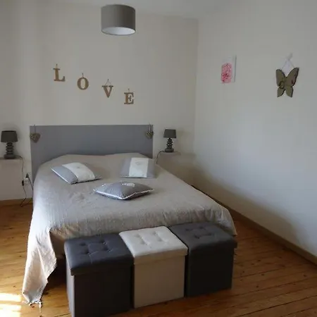 Couette-café D'hotes A *